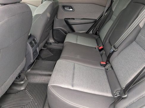 Used 2023 Nissan Rogue SV image 24