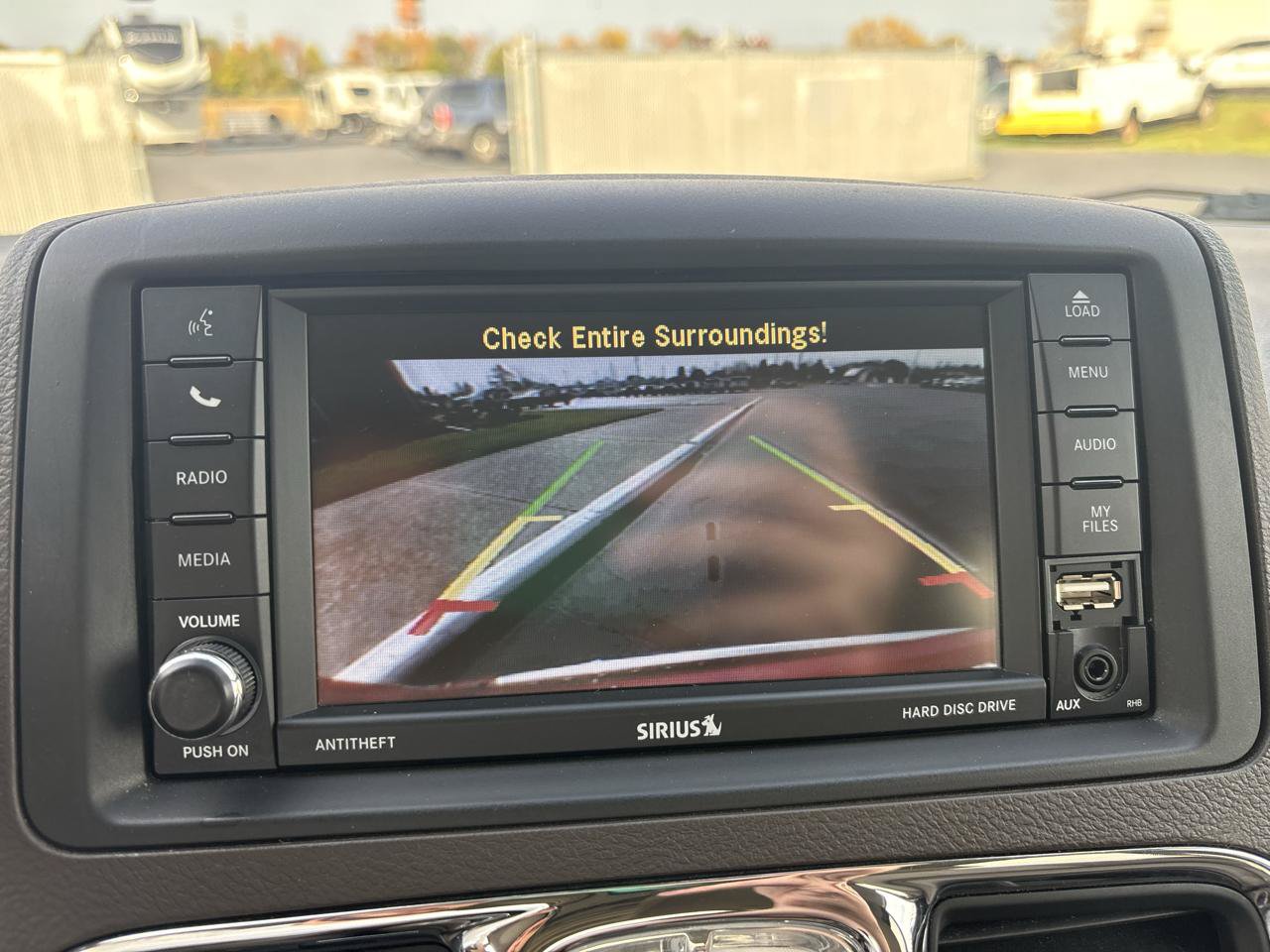 Used 2016 Chrysler Town & Country Touring w/ Driver Convenience Group FWD image 23
