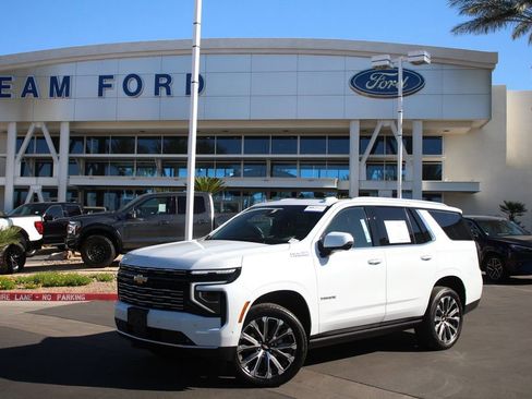 Used 2026 Chevrolet Tahoe High Country AWD/4WD image 2