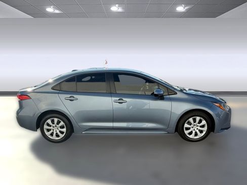 Certified 2022 Toyota Corolla LE image 7
