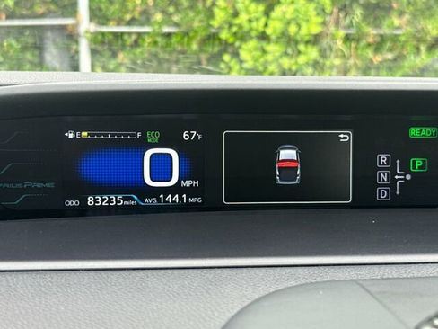Used 2017 Toyota Prius Prime image 30