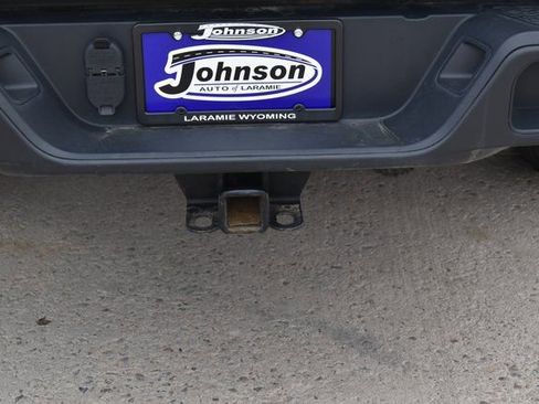 Used 2023 Jeep Gladiator Sport image 7