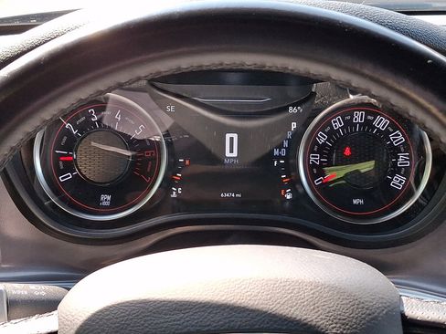Used 2022 Dodge Challenger R/T RWD image 21