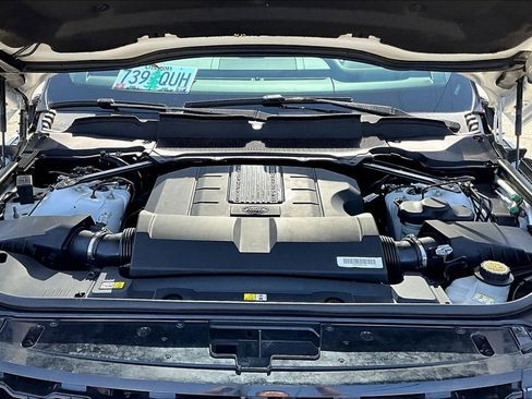 Used 2018 Land Rover Range Rover Long Wheelbase Supercharged AWD/4WD image 32