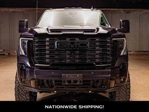 Used 2025 GMC Sierra 2500 Denali Ultimate image 4