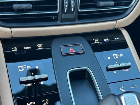 New 2026 Porsche Macan S image 21