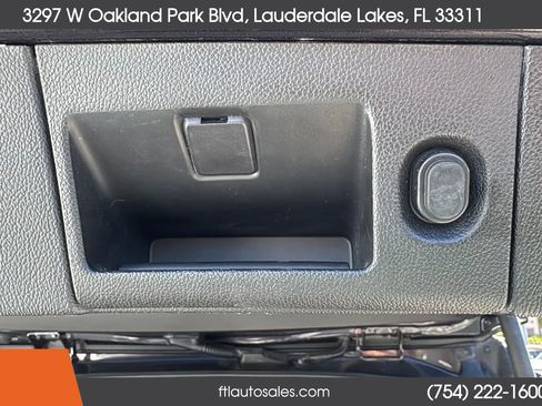 Used 2015 Cadillac Escalade Premium image 62