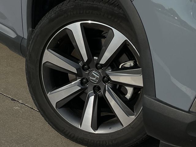 Used 2025 Honda Pilot Touring image 10