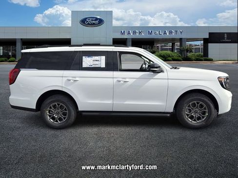 New 2026 Ford Expedition Active RWD image 4