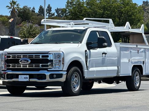 New 2026 Ford F350 XL w/ XL Chrome Package RWD image 7