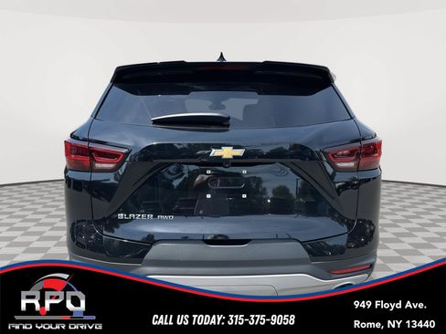 Used 2023 Chevrolet Blazer LT AWD/4WD image 4