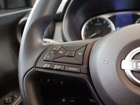 New 2025 Nissan Kicks Play S image 15