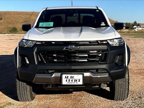 Used 2024 Chevrolet Colorado Trail Boss w/ Safety Package image 2