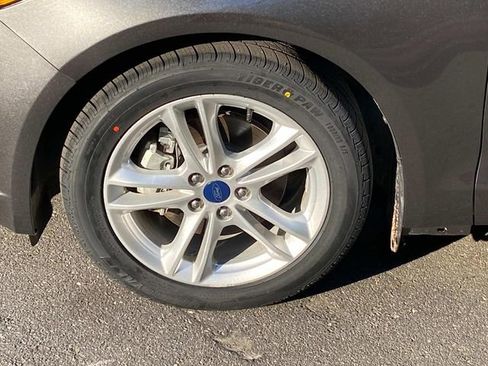 Used 2018 Ford Fusion S FWD image 6