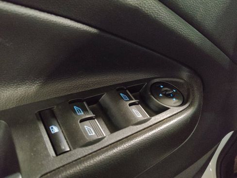 Used 2017 Ford Escape SE w/ Equipment Group 201A FWD image 27