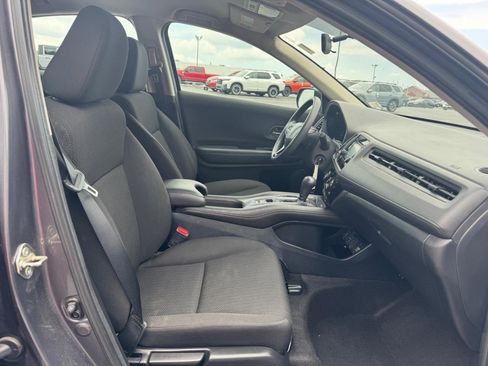 Certified 2018 Honda HR-V LX image 17