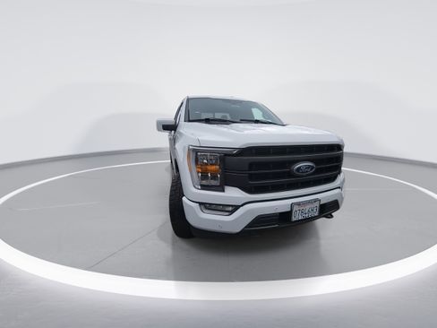 Used 2021 Ford F150 Lariat image 3