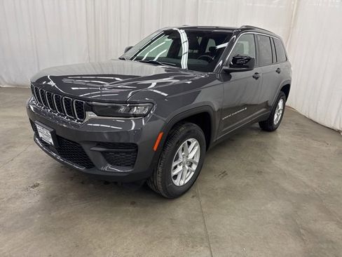 New 2025 Jeep Grand Cherokee Laredo X w/ Luxury Tech Group I image 3