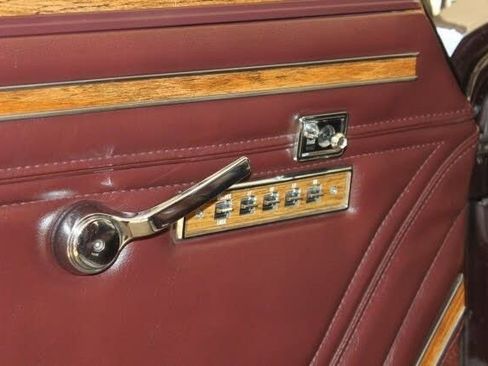 Used 1989 Jeep Grand Wagoneer image 71