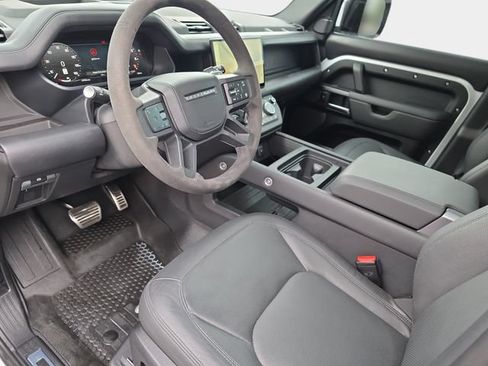 Certified 2023 Land Rover Defender 110 V8 AWD/4WD image 18