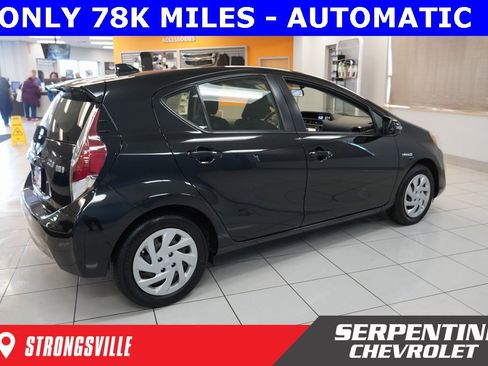 Used 2015 Toyota Prius C Two image 11