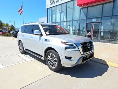 Used 2023 Nissan Armada SL w/ Cargo Package image 2