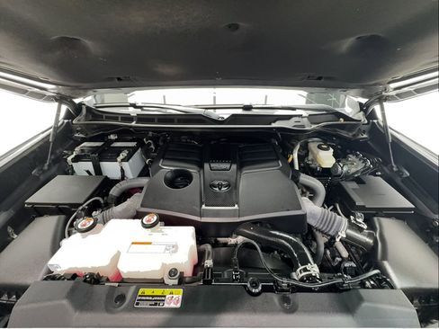 Used 2024 Toyota Tundra SR5 AWD/4WD image 19