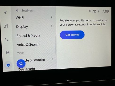 Used 2025 Toyota Camry SE image 36