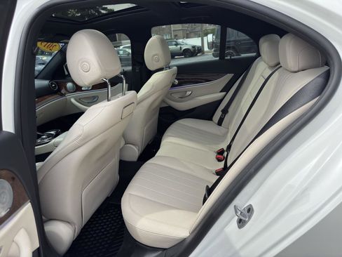 Used 2019 Mercedes-Benz E 300 4MATIC w/ Driver Assistance Package image 28