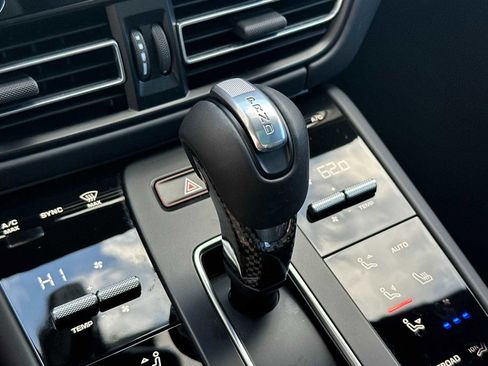 Used 2025 Porsche Macan GTS image 23