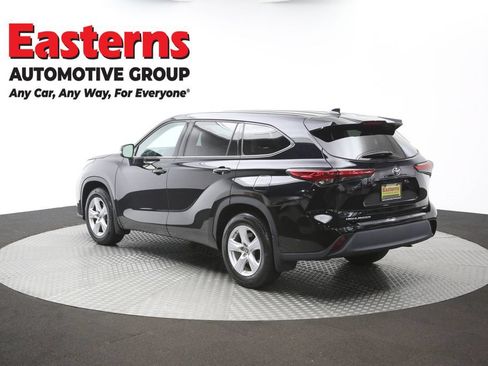 Used 2021 Toyota Highlander L AWD/4WD image 67