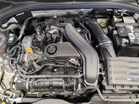 Used 2024 Volkswagen Jetta SE image 30