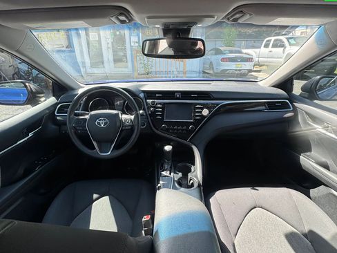 Used 2018 Toyota Camry LE w/ Moonroof Package FWD image 10