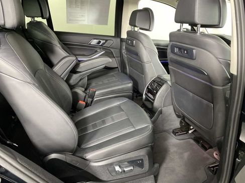 Used 2020 BMW X7 xDrive40i w/ Premium Package AWD/4WD image 12