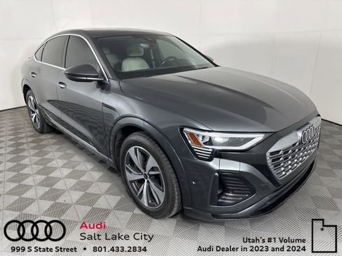 Used 2024 Audi Q8 e-tron Premium Plus image 1