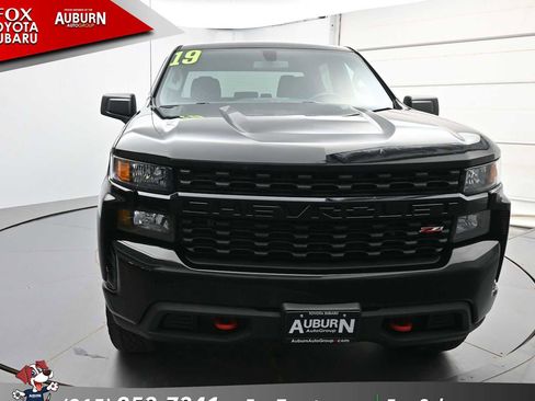 Used 2019 Chevrolet Silverado 1500 Custom Trail Boss w/ Custom Convenience Package AWD/4WD image 3