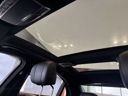 Used 2019 Mercedes-Benz S 560 4MATIC Sedan image 42