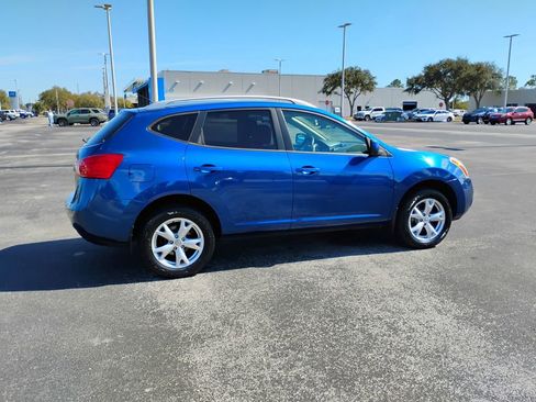 Used 2009 Nissan Rogue SL w/ Premium Pkg image 4