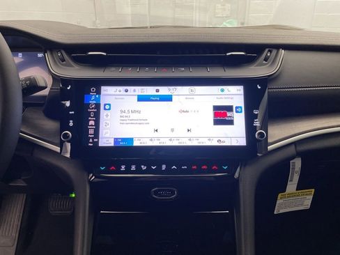 New 2026 Jeep Grand Cherokee Limited image 13