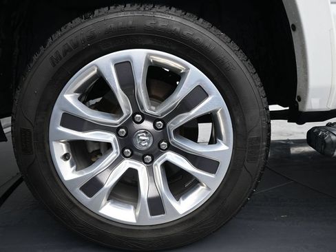 Used 2022 RAM 1500 Limited w/ Off Road Group AWD/4WD image 10