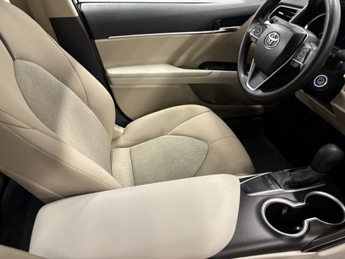 Used 2024 Toyota Camry LE image 19