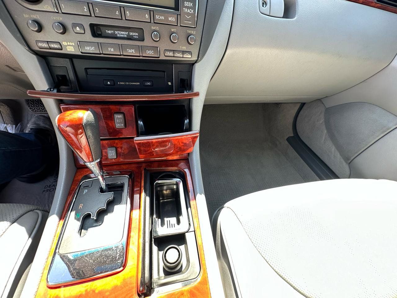 Used 2004 Lexus LS 430 RWD image 24