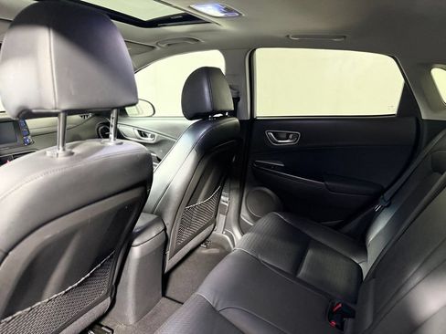 Used 2021 Hyundai Kona Limited w/ Cargo Package FWD image 23