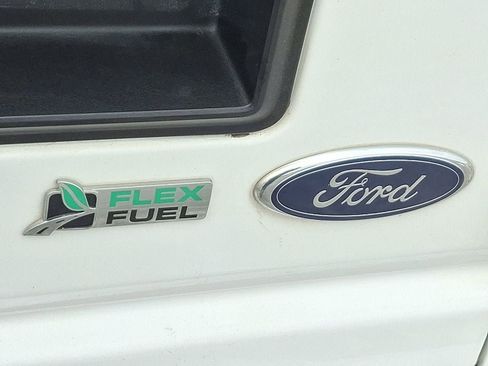 Used 2013 Ford E-350 and Econoline 350 XLT image 30