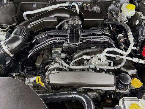 Certified 2025 Subaru Outback Premium w/ Popular Package #1A image 29