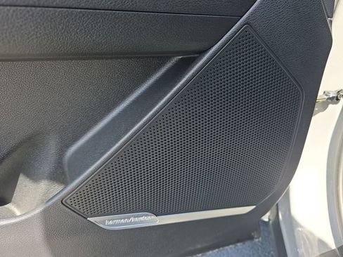 Used 2023 Kia Sportage SX image 29