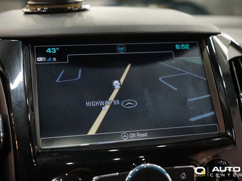 Used 2017 Chevrolet Cruze Premier image 19