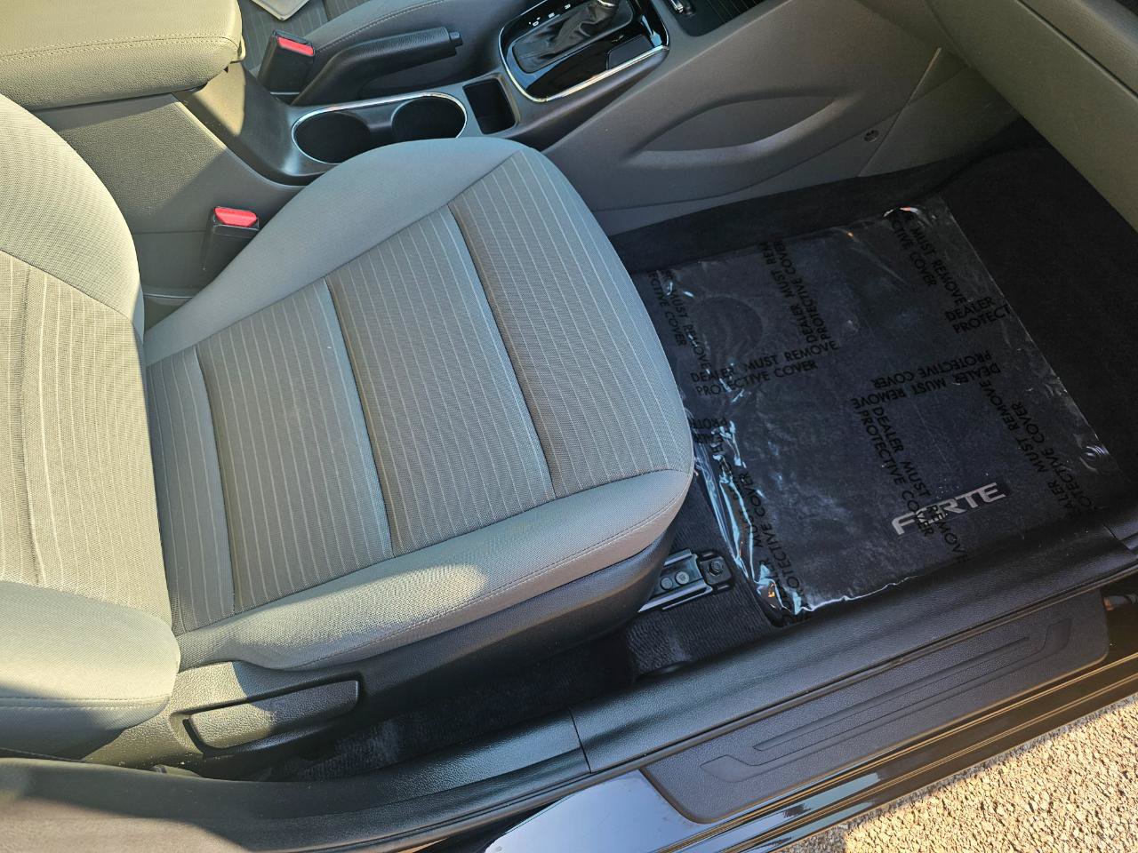 Used 2017 Kia Forte LX w/ LX Popular Package FWD image 16
