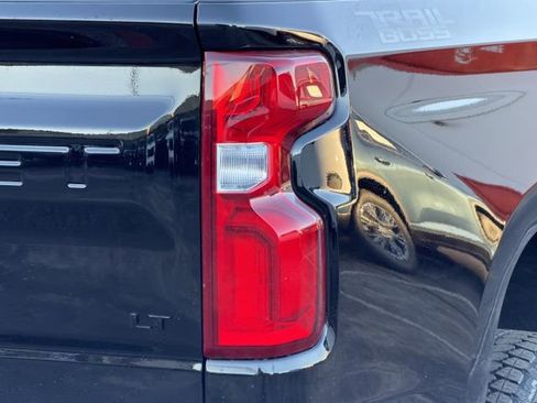 New 2026 Chevrolet Silverado 1500 LT Trail Boss w/ Dark Appearance Package image 9