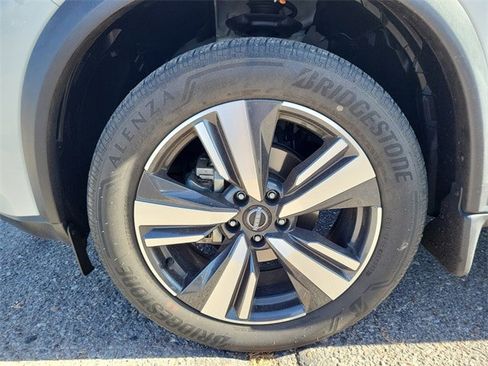 Used 2022 Nissan Rogue SL image 31